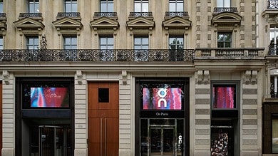 On Runnning Paris Champs Elysees