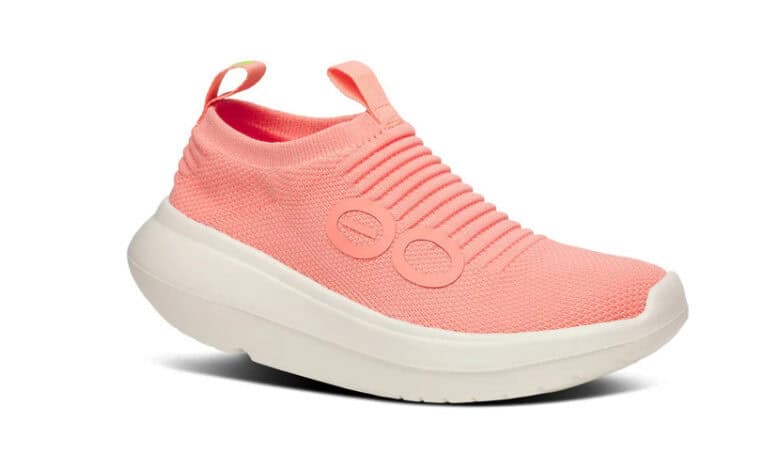 OOFOS Women's OOmy Zen - Coral